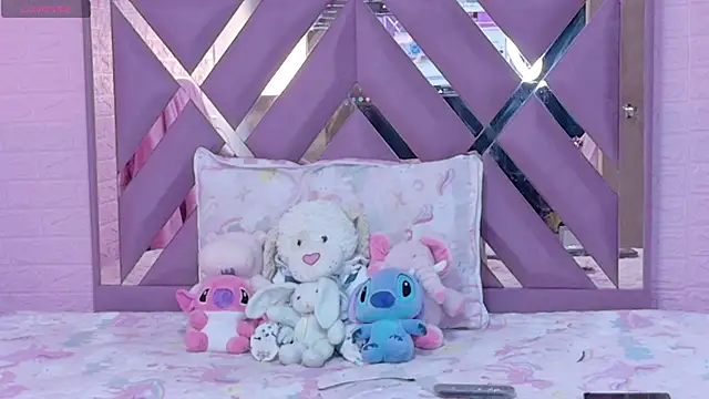 Lexy Dumoun  online show from June 3, 2026, 2:56 am