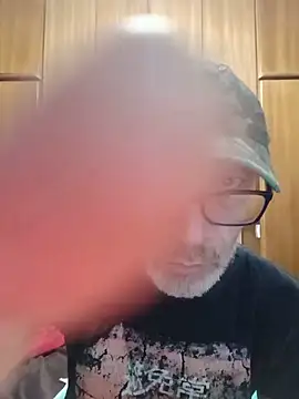 Snapshot of juicecumblast chatting on May 13, 2026, 2:46 pm juicecumblast online show from May 13, 2026, 2:46 pm