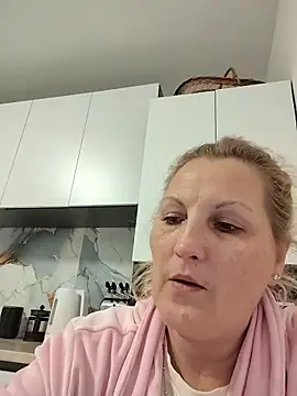Snapshot of Divineblond chatting on March 18, 2026, 1:53 am Divineblond online show from March 18, 2026, 1:53 am