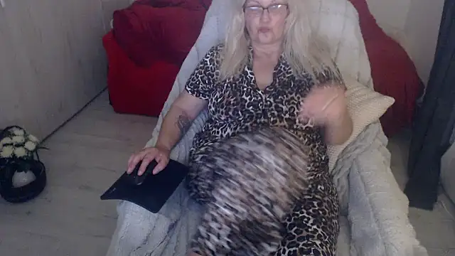 Snapshot of Divineblond chatting on March 30, 2026, 1:18 am Divineblond online show from March 30, 2026, 1:18 am