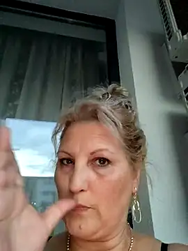 Divineblond online show from September 14, 2025, 4:40 pm