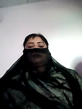 Snapshot of pihu_X chatting on April 29, 2026, 7:56 am pihu X online show from April 29, 2026, 7:56 am