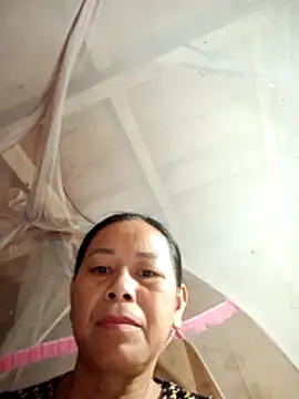 Snapshot of Ari-Na9 chatting on June 4, 2026, 2:38 am Ari-Na9 online show from June 4, 2026, 2:38 am