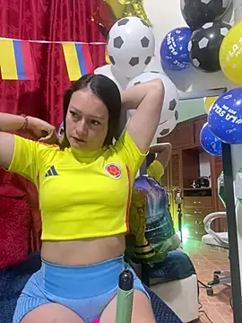 SamiiContreras  online show from June 13, 2026, 11:08 am