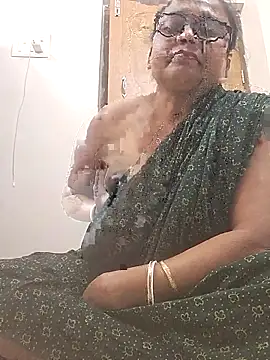 Snapshot of roshnidas1 chatting on May 29, 2026, 2:45 pm roshnidas1 online show from May 29, 2026, 2:45 pm