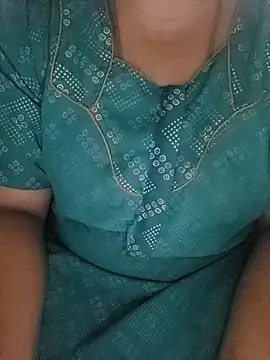 Snapshot of Call_Honey chatting on August 7, 2026, 2:06 am Call Honey online show from August 7, 2026, 2:06 am