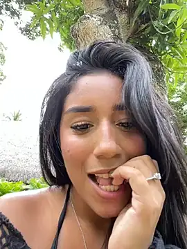 Snapshot of SaryJonex chatting on June 30, 2026, 4:40 pm SaryJonex online show from June 30, 2026, 4:40 pm
