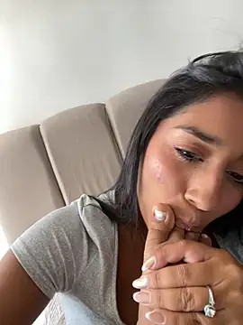 Snapshot of SaryJonex chatting on July 16, 2026, 3:09 pm SaryJonex online show from July 16, 2026, 3:09 pm