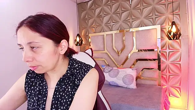 Snapshot of stephaniesun_ chatting on June 13, 2026, 12:25 pm stephaniesun online show from June 13, 2026, 12:25 pm