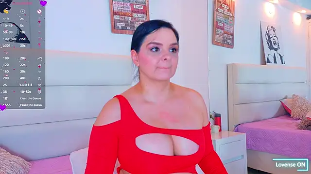 Snapshot of Isabellaa_Reyes chatting on May 23, 2026, 2:49 pm Isabellaa Reyes online show from May 23, 2026, 2:49 pm