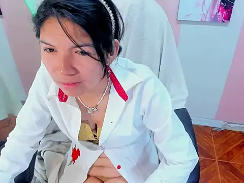 Snapshot of Dulce_isabell chatting on May 19, 2026, 8:49 pm Dulce isabell online show from May 19, 2026, 8:49 pm
