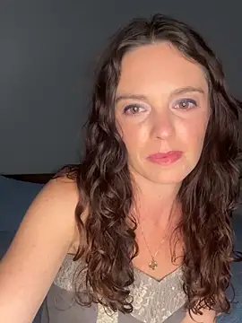 violette rose online show from April 24, 2026, 11:51 pm