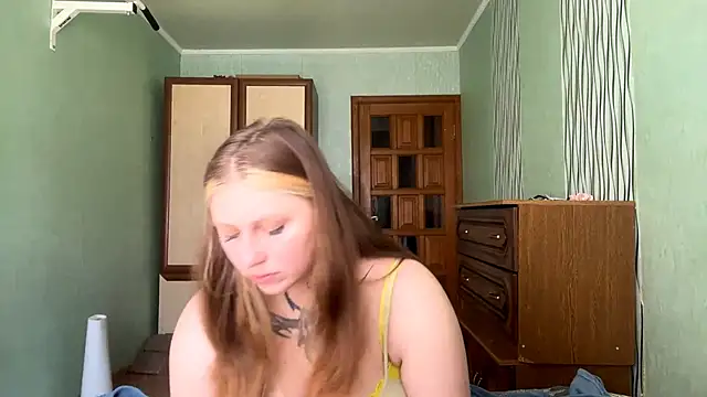 Snapshot of DeannaDorton chatting on May 18, 2026, 7:24 am DeannaDorton online show from May 18, 2026, 7:24 am