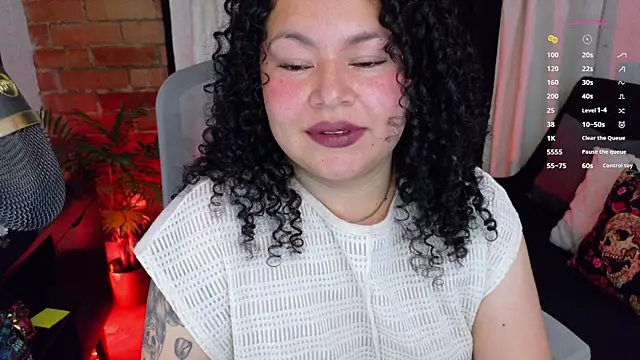 Snapshot of MissBronte chatting on May 1, 2026, 11:54 pm MissBronte online show from May 1, 2026, 11:54 pm