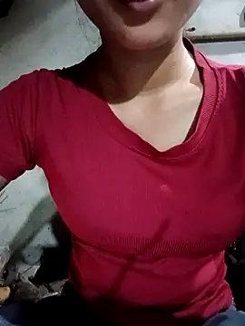 Rosie LoveUU online show from June 7, 2026, 10:48 pm