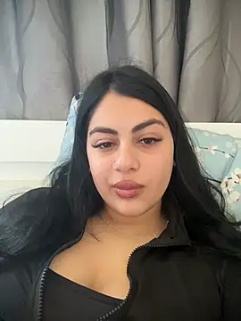 LilyLovell online show from April 26, 2026, 11:40 am