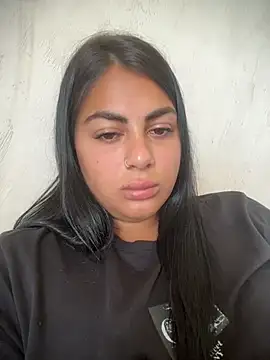 Snapshot of LilyLovell chatting on June 21, 2026, 10:32 am LilyLovell online show from June 21, 2026, 10:32 am