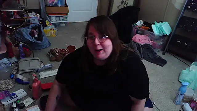 Snapshot of princessghostiii chatting on May 4, 2026, 6:33 pm princessghostiii online show from May 4, 2026, 6:33 pm