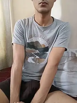 Snapshot of skinny_raj chatting on June 14, 2026, 12:28 pm skinny raj online show from June 14, 2026, 12:28 pm