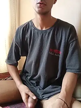 Snapshot of skinny_raj chatting on June 19, 2026, 9:04 am skinny raj online show from June 19, 2026, 9:04 am
