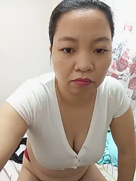jhenbigmelon online show from May 17, 2026, 5:07 am