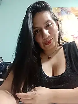 Snapshot of lalifriller chatting on May 15, 2026, 6:28 pm lalifriller online show from May 15, 2026, 6:28 pm