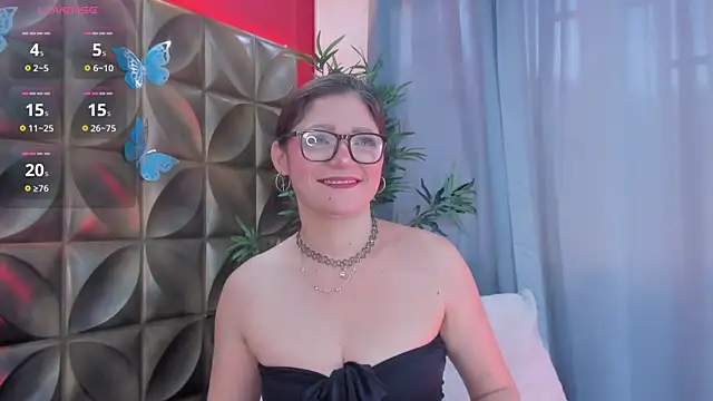 Snapshot of Gaia_rougee chatting on July 10, 2026, 6:30 pm Gaia rougee online show from July 10, 2026, 6:30 pm