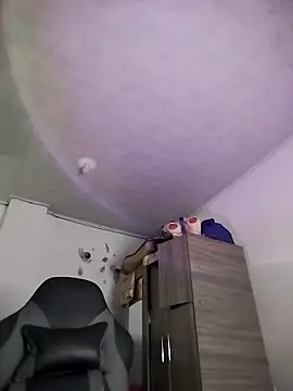 Catisquiirt online show from April 23, 2026, 10:44 pm