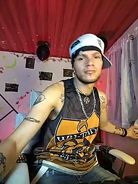 Snapshot of FonixXBelialX chatting on May 27, 2026, 12:09 am FonixXBelialX online show from May 27, 2026, 12:09 am
