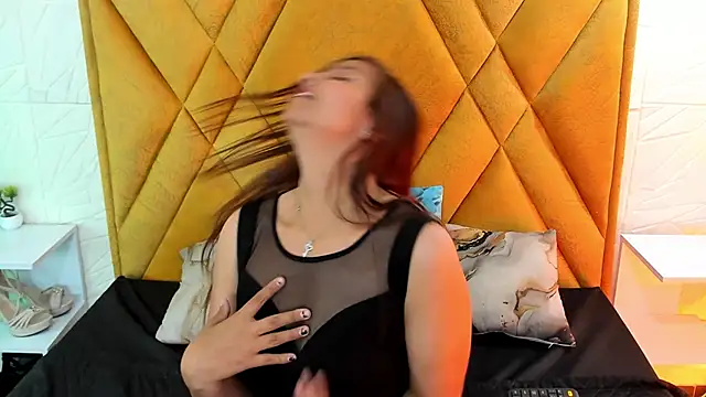 AmbersRouse online show from April 24, 2026, 9:06 pm