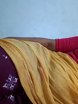 Snapshot of Tamil_Hot_HoneyBee chatting on July 30, 2026, 5:12 pm Tamil Hot HoneyBee online show from July 30, 2026, 5:12 pm