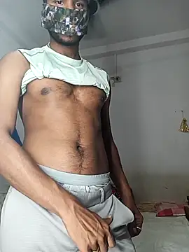Snapshot of Robin681 chatting on June 16, 2026, 11:32 am Robin681 online show from June 16, 2026, 11:32 am