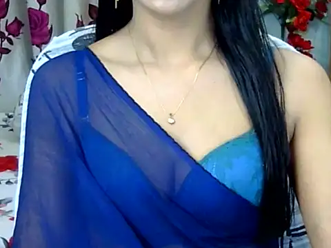 Alina Nur online show from May 20, 2026, 7:22 pm