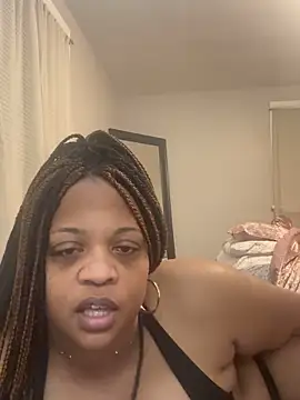 Snapshot of richierichelle chatting on April 29, 2026, 3:32 am richierichelle online show from April 29, 2026, 3:32 am