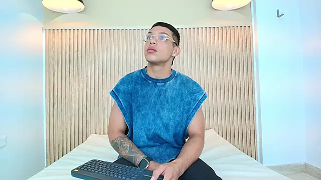 Snapshot of Brandon_Mercuri chatting on May 22, 2026, 12:58 pm Brandon Mercuri online show from May 22, 2026, 12:58 pm