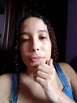 sofia0303 online show from June 4, 2026, 8:13 pm