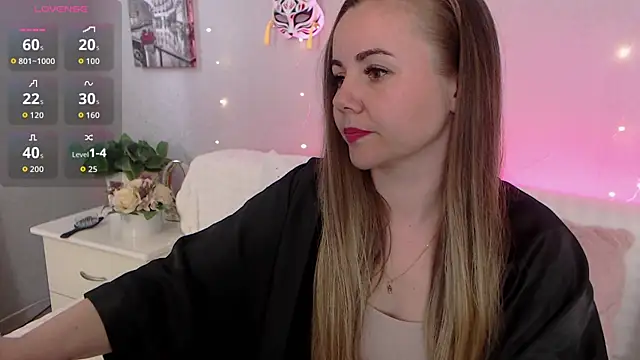 Snapshot of MeryCheris chatting on May 14, 2026, 12:35 pm MeryCheris online show from May 14, 2026, 12:35 pm