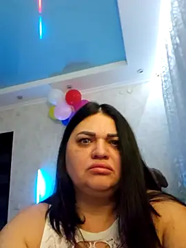 -CUTE-EVVIL- online show from April 25, 2026, 7:33 pm