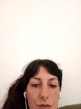 Snapshot of Valeriadolce chatting on May 4, 2026, 2:09 pm Valeriadolce online show from May 4, 2026, 2:09 pm