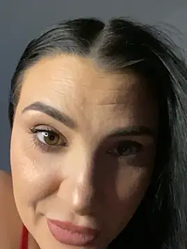 Snapshot of AylaSparkk chatting on June 4, 2026, 7:29 pm AylaSparkk online show from June 4, 2026, 7:29 pm