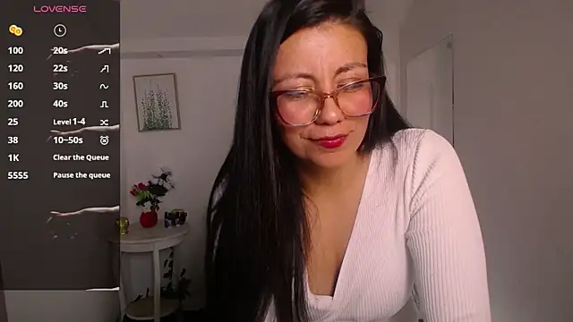 Snapshot of Valeri_bj chatting on May 22, 2026, 8:18 pm Valeri bj online show from May 22, 2026, 8:18 pm