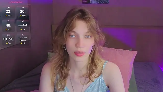 Snapshot of Emily_Cartex chatting on July 5, 2026, 5:36 am Emily Cartex online show from July 5, 2026, 5:36 am