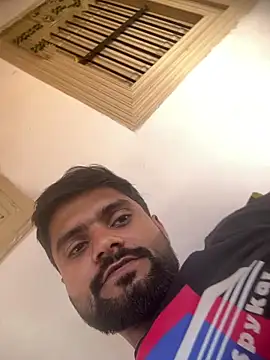 BBCHORNEYDADDY online show from April 28, 2026, 3:33 am