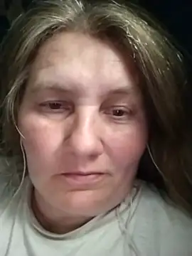 Snapshot of IrisMaris37 chatting on June 5, 2026, 12:22 pm IrisMaris37 online show from June 5, 2026, 12:22 pm