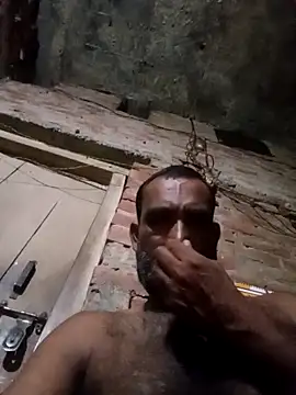 ssanjujohn online show from April 26, 2026, 4:37 pm