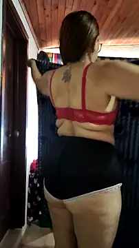 Snapshot of Ladymilf12 chatting on June 27, 2026, 2:45 pm Ladymilf12 online show from June 27, 2026, 2:45 pm
