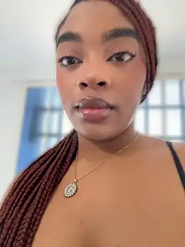 Ebony maison online show from April 27, 2026, 7:01 pm