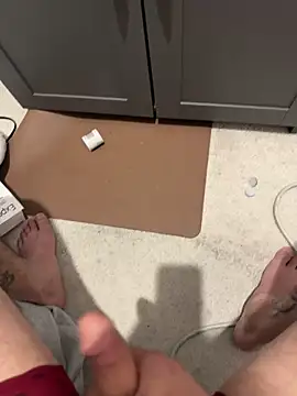 ttt43225 online show from April 26, 2026, 1:58 am