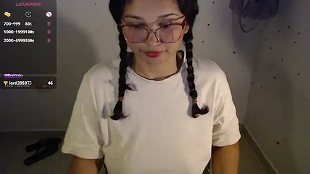 Snapshot of Lily____ chatting on May 3, 2026, 11:08 pm Lily online show from May 3, 2026, 11:08 pm