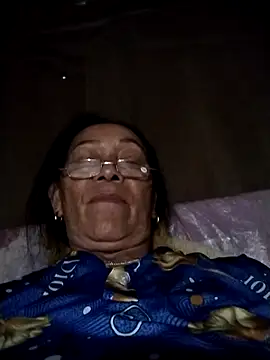 Snapshot of mouth22 chatting on May 10, 2026, 5:55 am mouth22 online show from May 10, 2026, 5:55 am